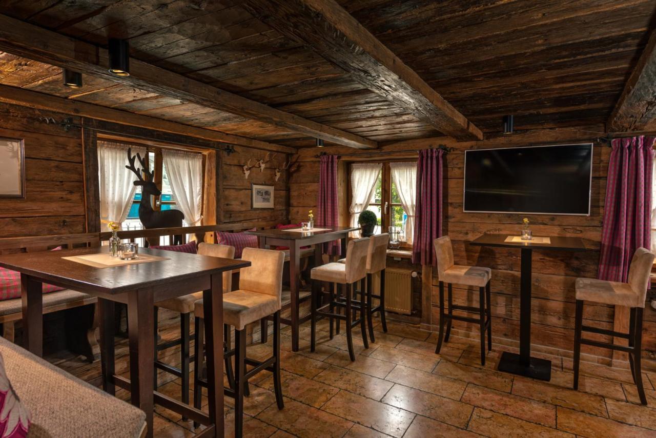 Hotel Hirsch Оберщауфен Екстериор снимка