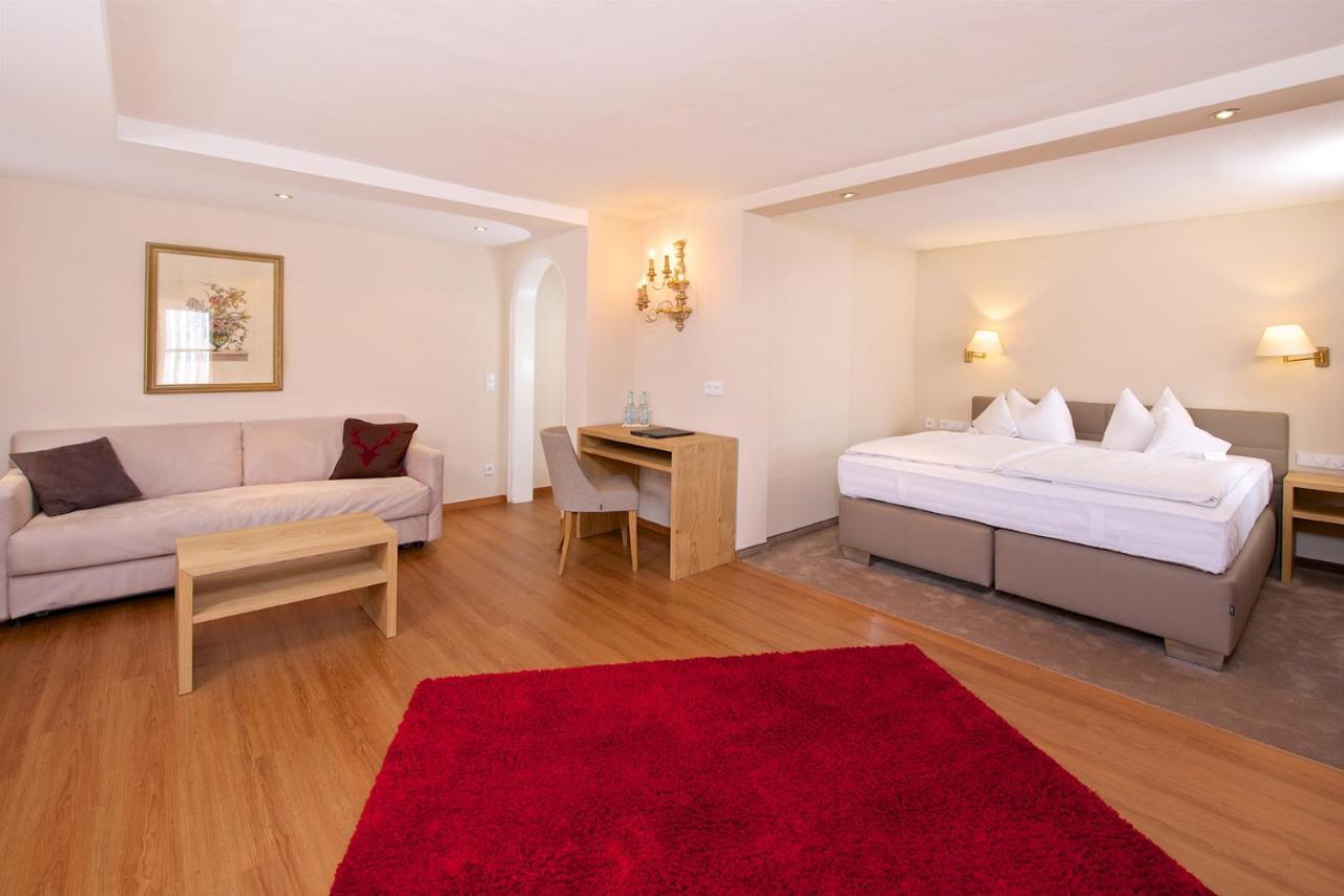 Hotel Hirsch Оберщауфен Екстериор снимка